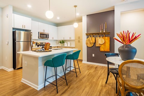 Hawthorne At Oleander