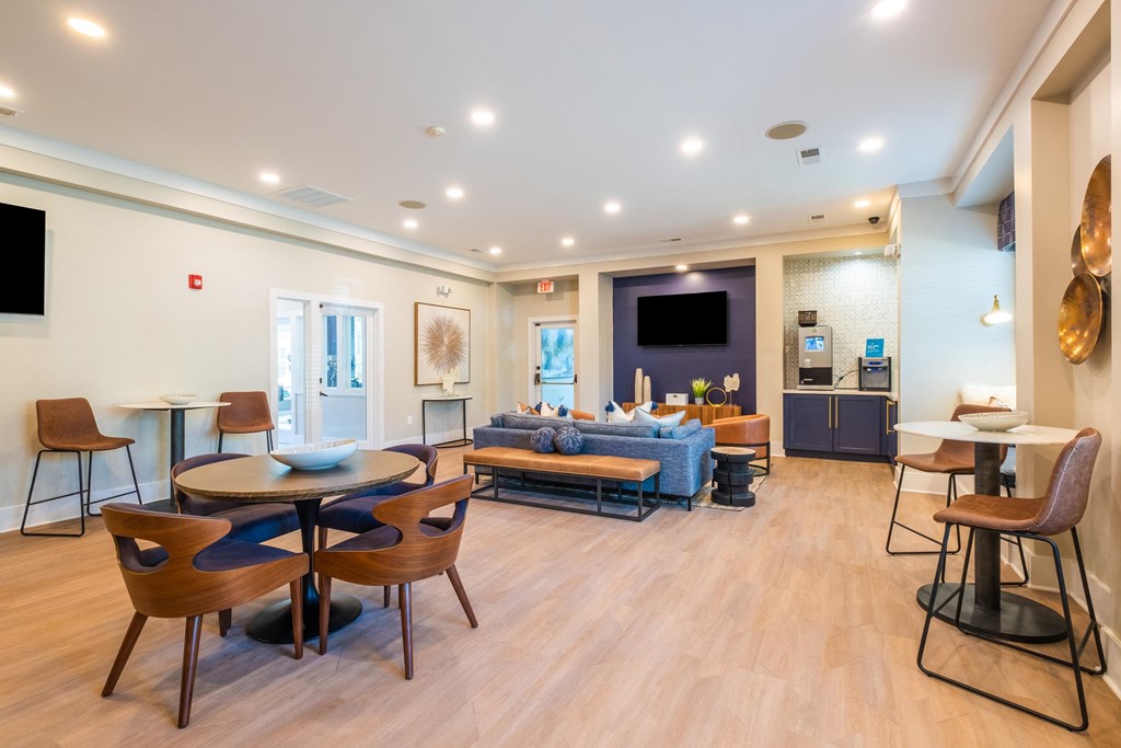 the reserve at bucklin hill clubhouse resident lounge with couches tables and chairs