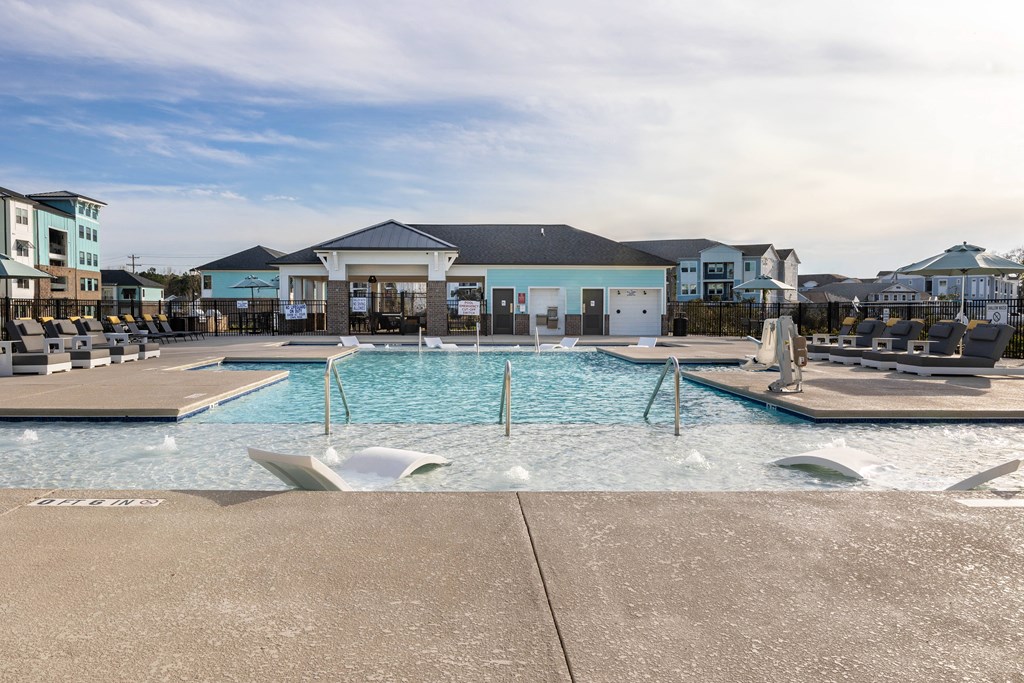 the pool at the preserve at polo ridge apartments fl