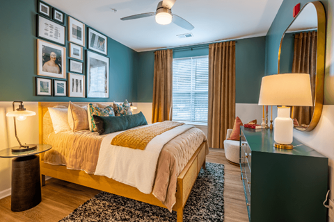 Hawthorne At Oleander