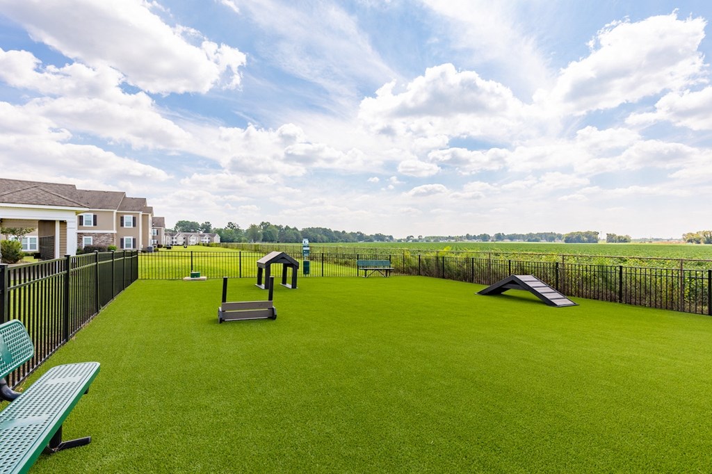 the park at the crossings has a agility course and picnic tables