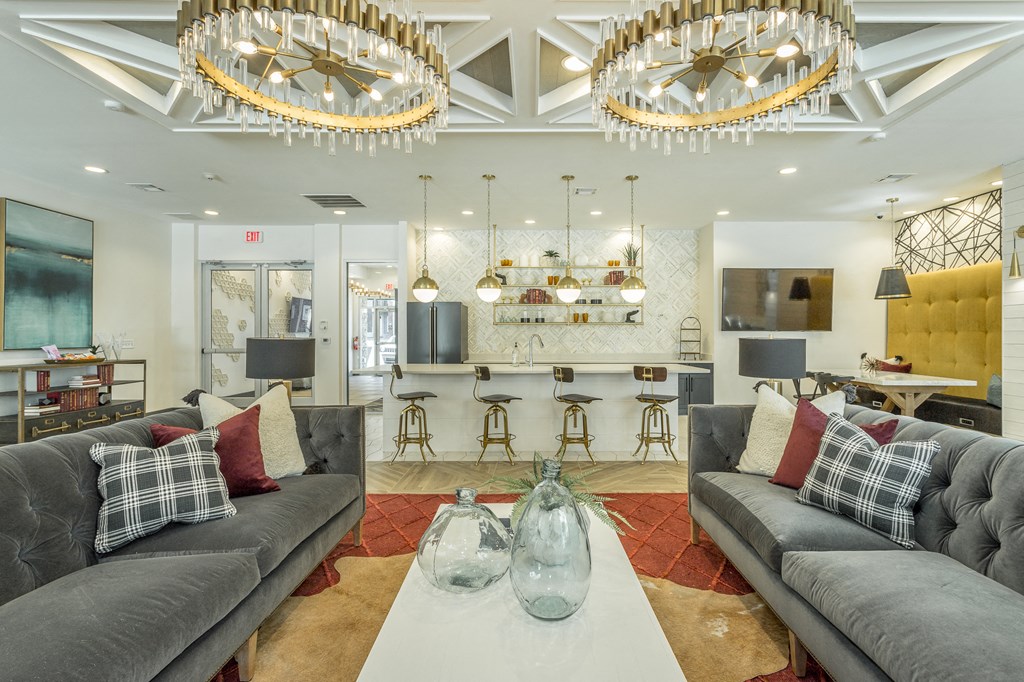 Hawthorne At The W is a similar property to Riverview Grande / The Villas at The Riverview Grande located in Chattanooga