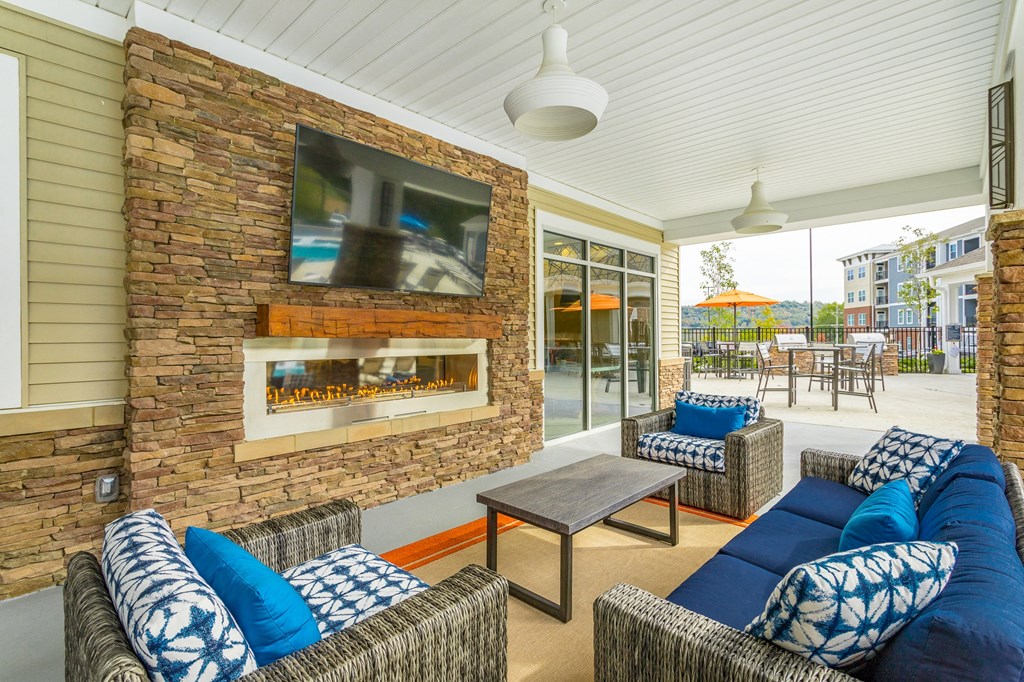 Outdoor Lounge at Hawthorne at the W in Chattanooga, TN