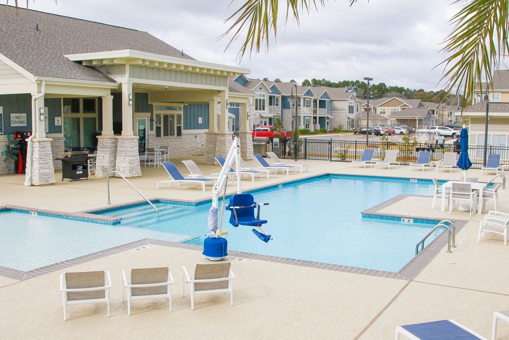 Sparkling Swimming Pool at The Retreat at Juban in Denham Springs, LA