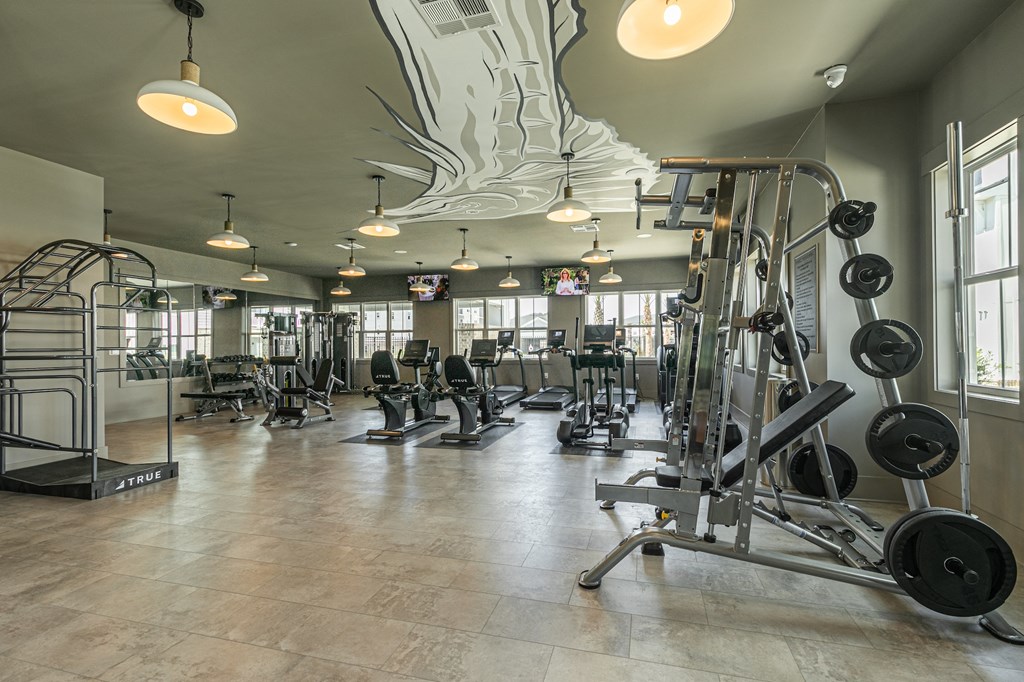24/7 fitness center