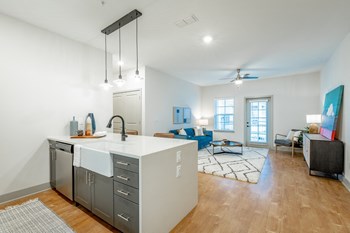 Anthem Apartments And Cottages