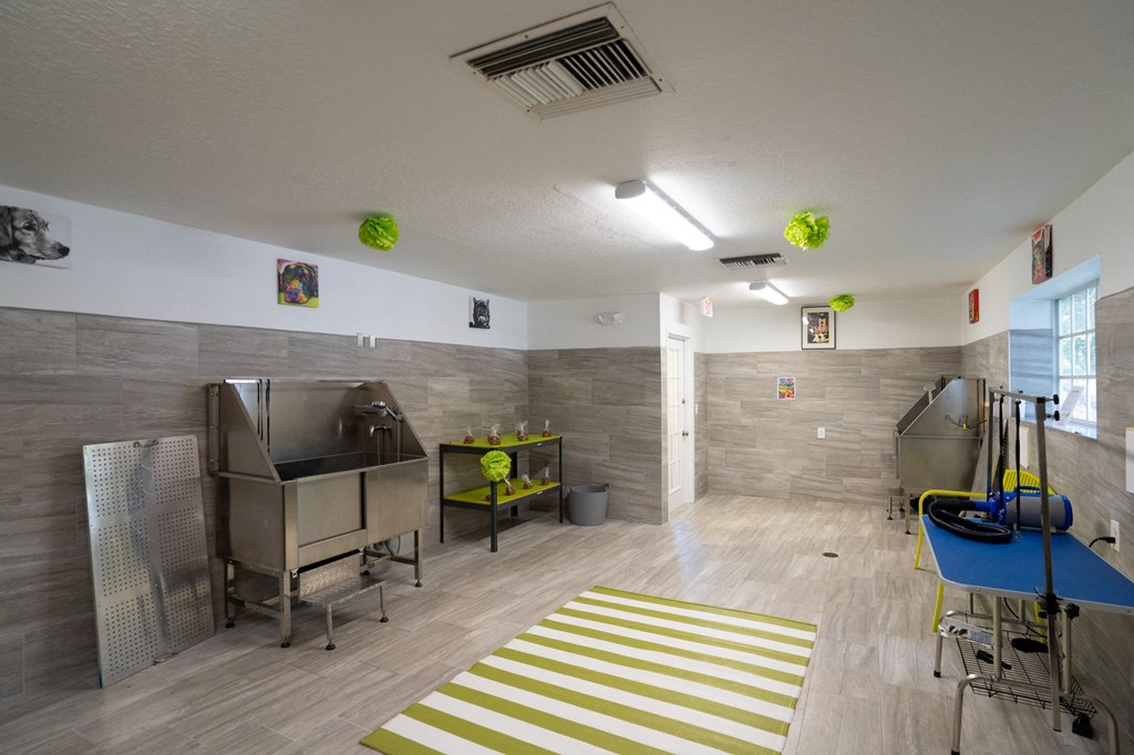 Pet Wash at Mission Club Apartments in Orlando, FL