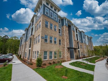 exterior building - Photo Gallery 4
