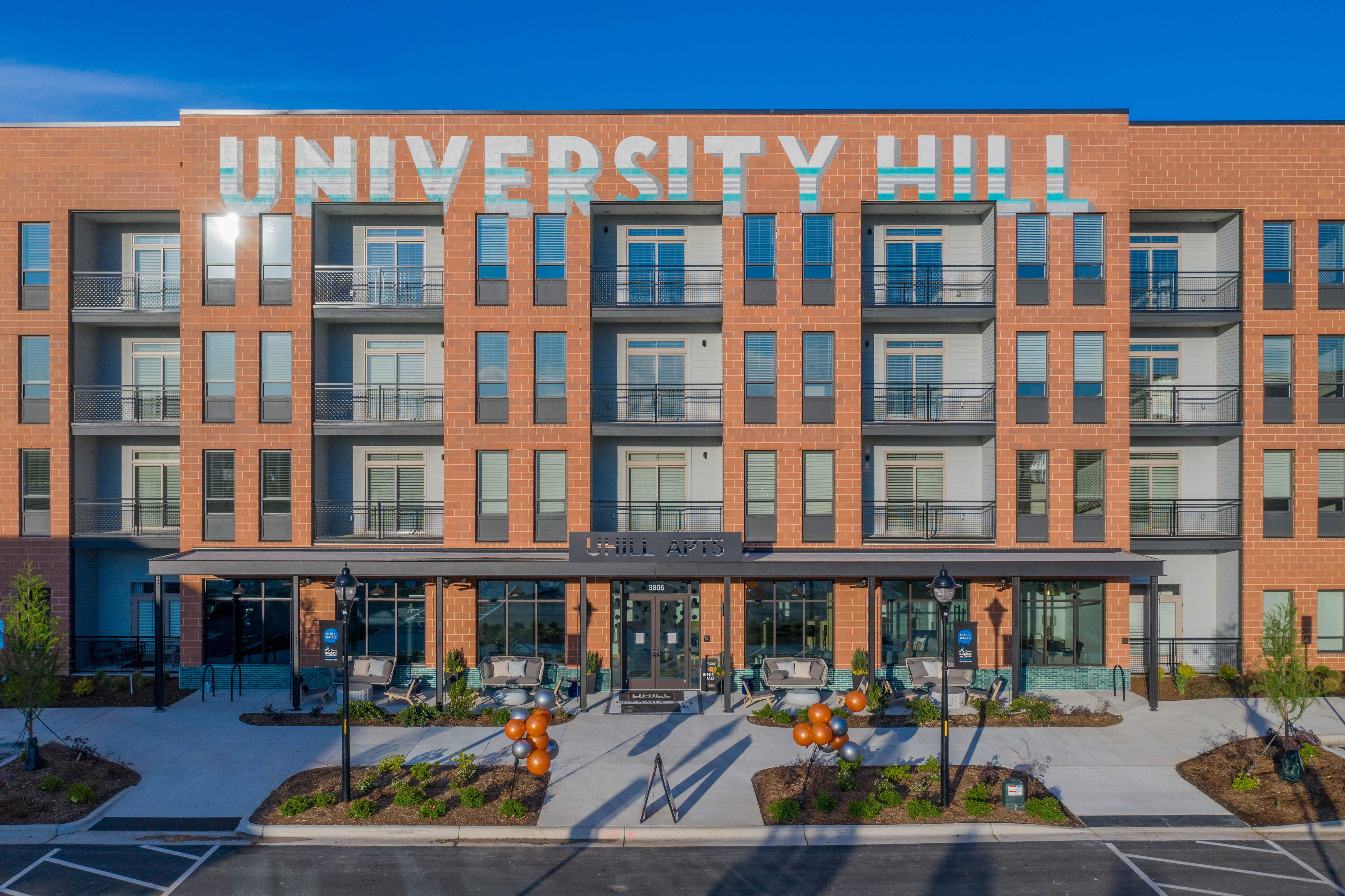 Cubesmart Self Storage At 1003 E Nc 54 Durham