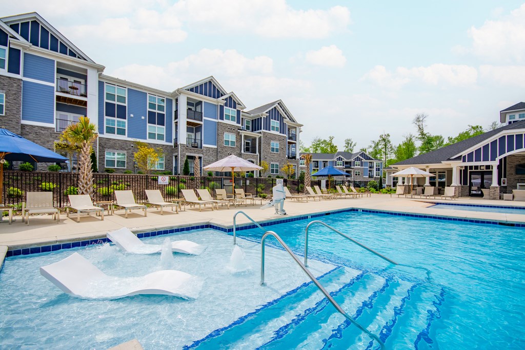 the swimming pool at the preserve at polk apartments