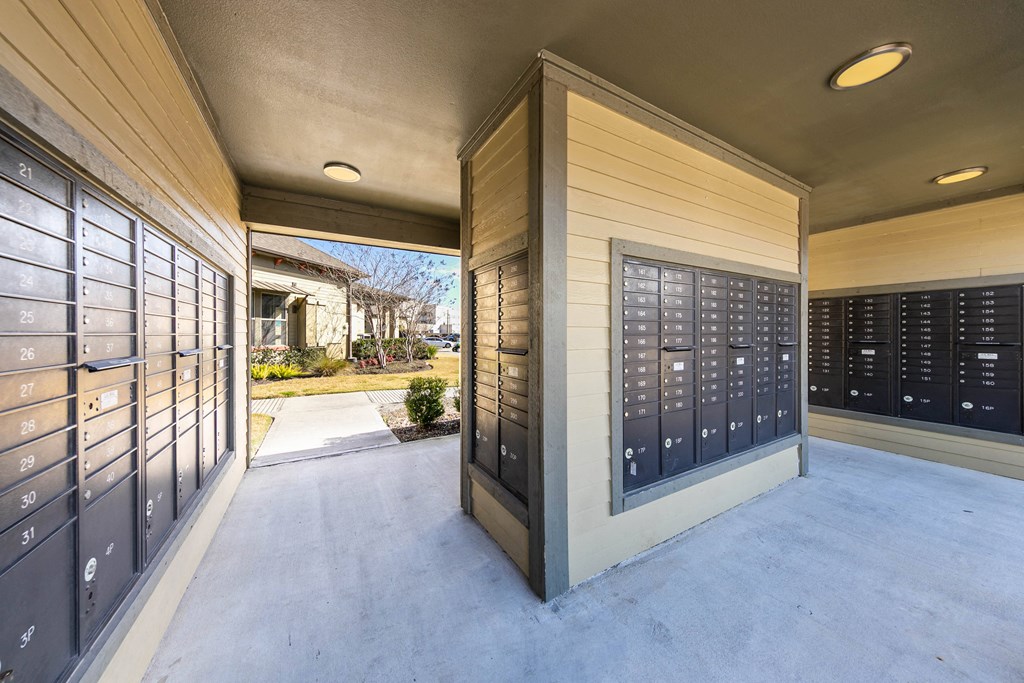 Hawthorne At Crenshaw Apartments, 4811 E. Sam Houston Pkwy S, Pasadena