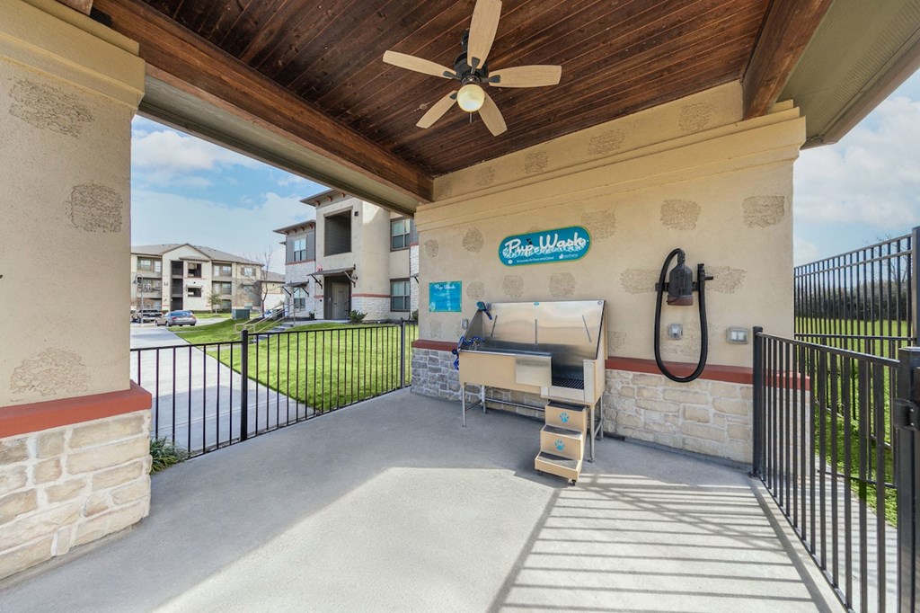 Hawthorne At Crenshaw Apartments, 4811 E. Sam Houston Pkwy S, Pasadena