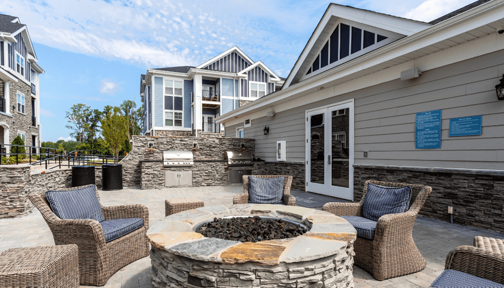 the preserve at ballantyne commons patio with fire pit and chairs