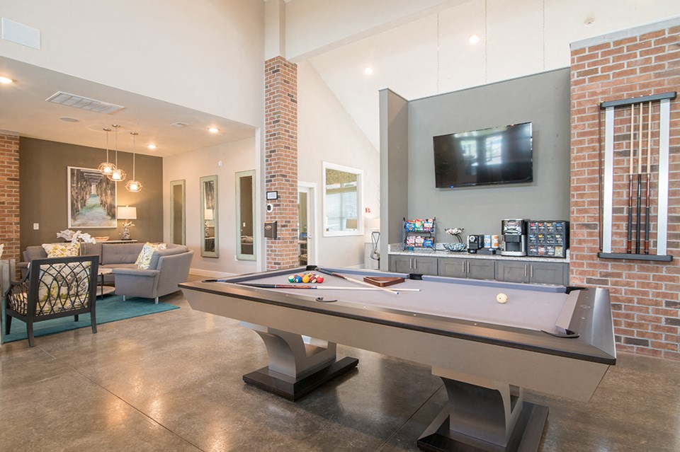 the preserve at ballantyne commons game room with pool table and tv