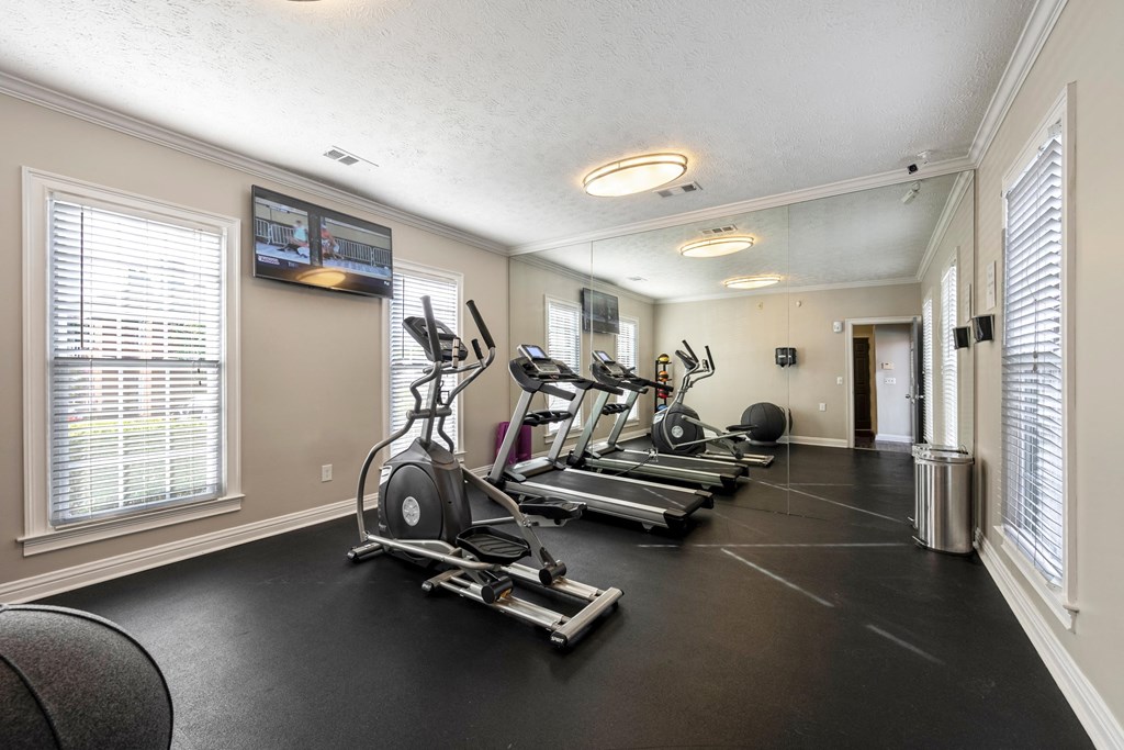 the gym at the preserve apartments