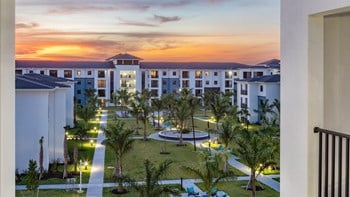4910 Silver Gate Lane 1-2 Beds Apartment for Rent - Photo Gallery 2
