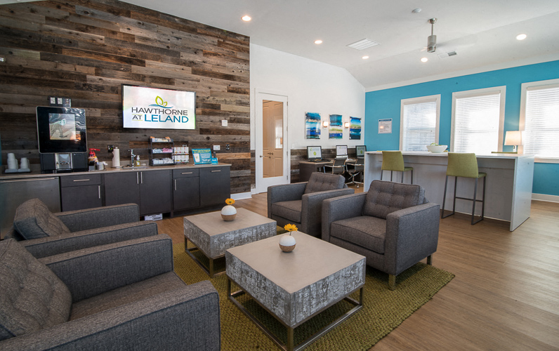 Resident Lounge at Hawthorne at Leland in Leland, NC