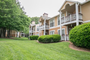 exterior of apartments - Photo Gallery 5