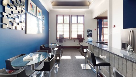 Cyber Cafe at Bristol Station, Naperville, IL