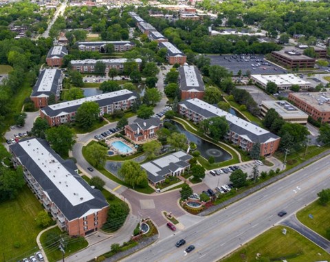 Aerial at Versailles on the Lakes Oakbrook*, Oakbrook Terrace, 60181