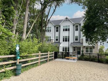 Pet Park at Enclave Crystal Lake Townhomes and Apartments, Crystal Lake, Illinois