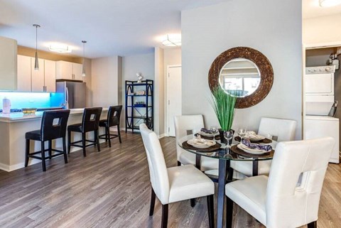 Living room with mirror at Apex 41, Lombard