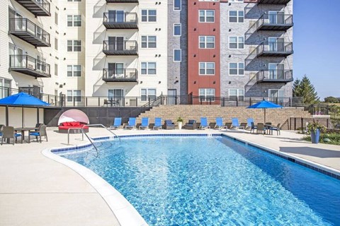 Pool at Apex 41, Lombard, Illinois