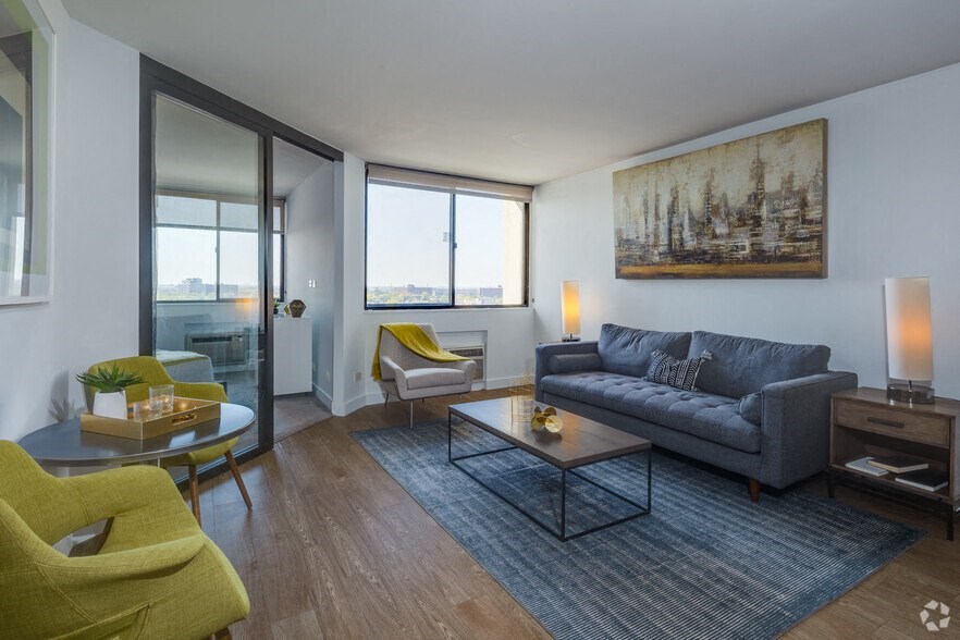 Living Room at The Kent, Chicago, 60614