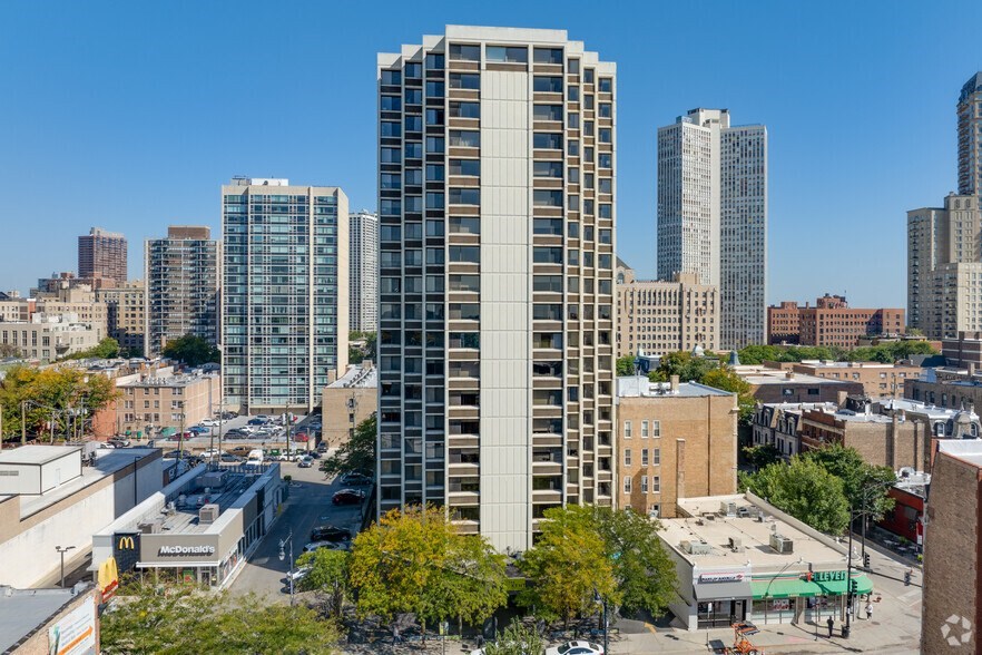 A high-rise building at The Kent, Chicago, IL