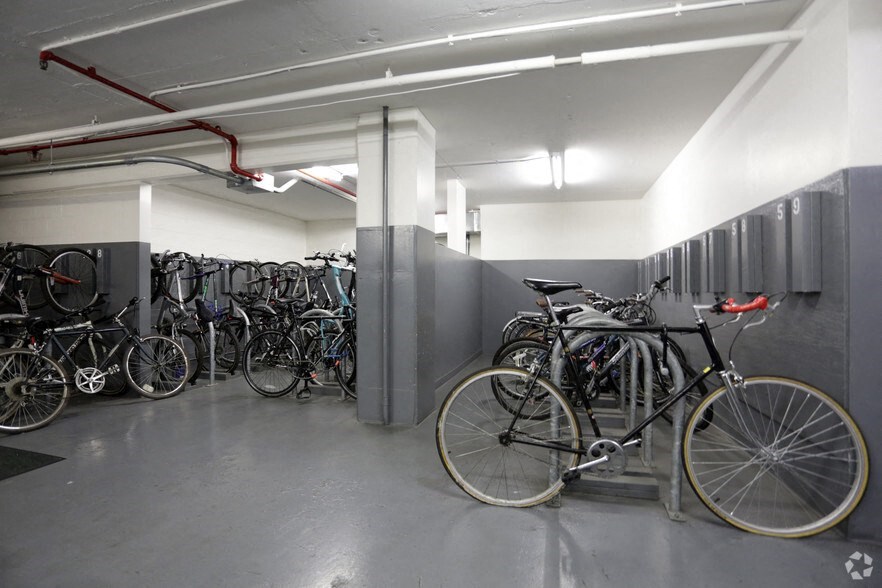 Bike Storage at The Kent, Chicago, Illinois