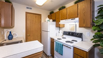 5160 Preferred Place Studio-2 Beds Apartment for Rent - Photo Gallery 10