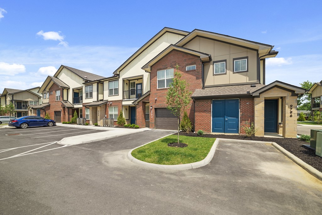 Austin Park Apartments Miamisburg Ohio Pet Friendly Beautiful Landscaping Well Lit Exterior Ample Parking Exterior Attached Garages