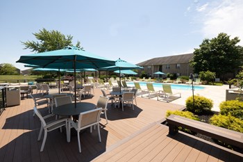 Resort-Style Swimming Pool - Photo Gallery 21
