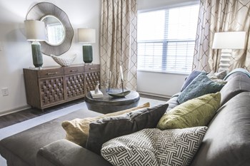 Living Room With Ceiling Fans - Photo Gallery 13