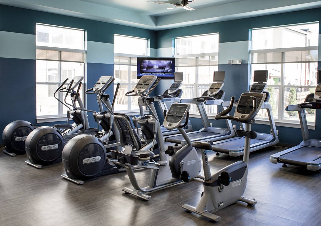 Austin Park Apartments Fitness Center Cardio and Free Weights, Gym Amenity