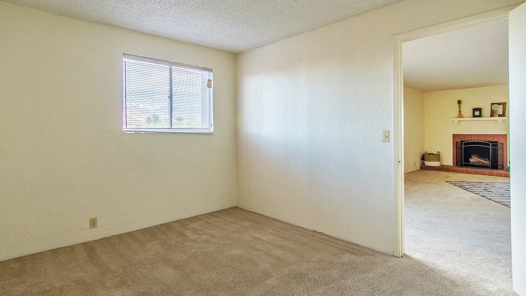 Cottonwood Creek room with carpet flooring.
