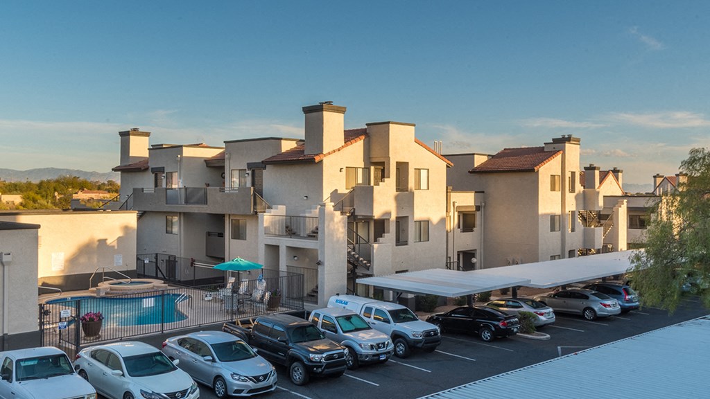 villas at Montebella outside view with covered parking