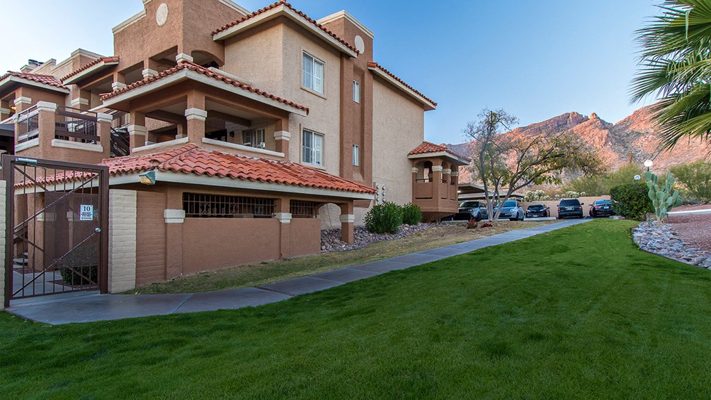 Skyline Gateway gated controlled access