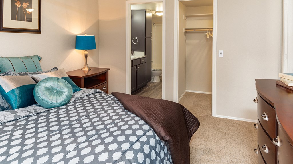 Walk in closets at La Reserve Villas in Oro Valley