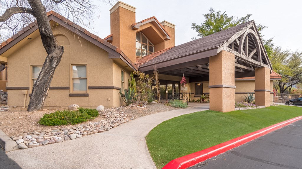 Arboretum view of leasing office