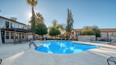 Somerpointe the Refreshing Pool in Community