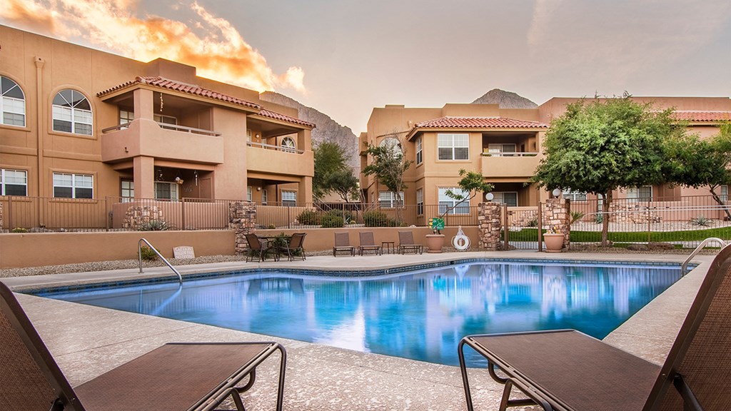 Sparkling Pool in Oro Valley at La Reserve Villas