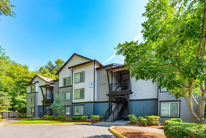 the preserve at ballantyne commons apartments building exterior