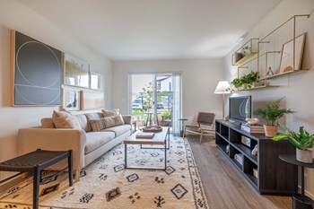 4999 Sidney Road SW 1-3 Beds Apartment for Rent - Photo Gallery 4