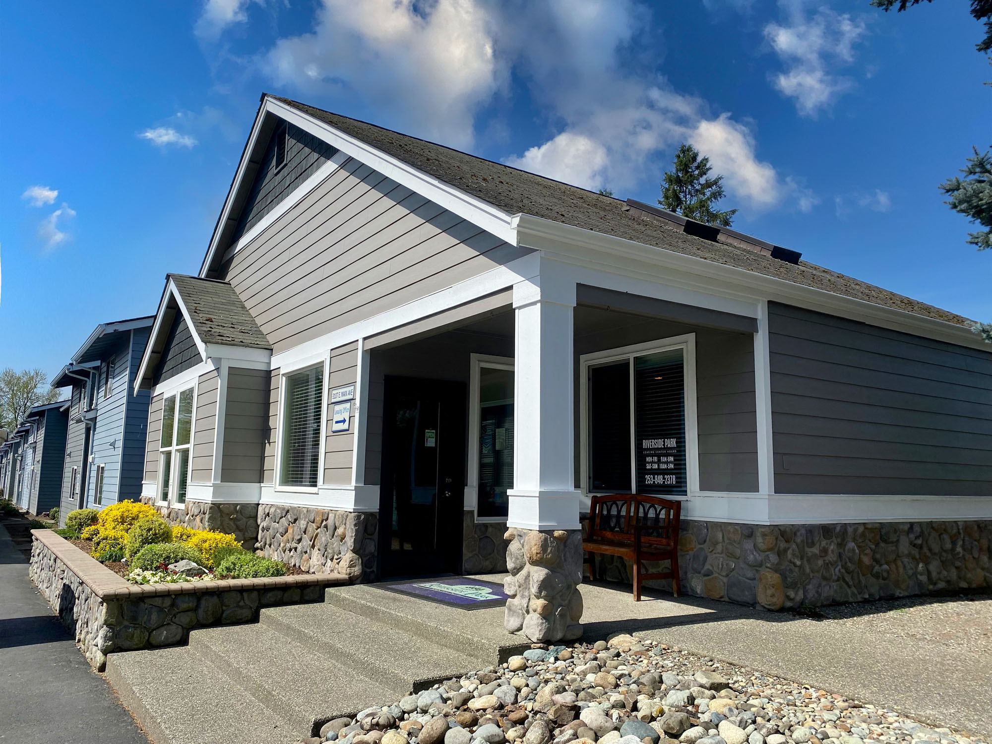 riverside village apartments auburn wa