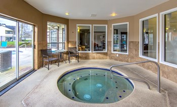 Chinook Park Enumclaw Apartments 24 hour spa - Photo Gallery 5
