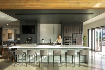 puyallup apartments lounge kitchen - Photo Gallery 9