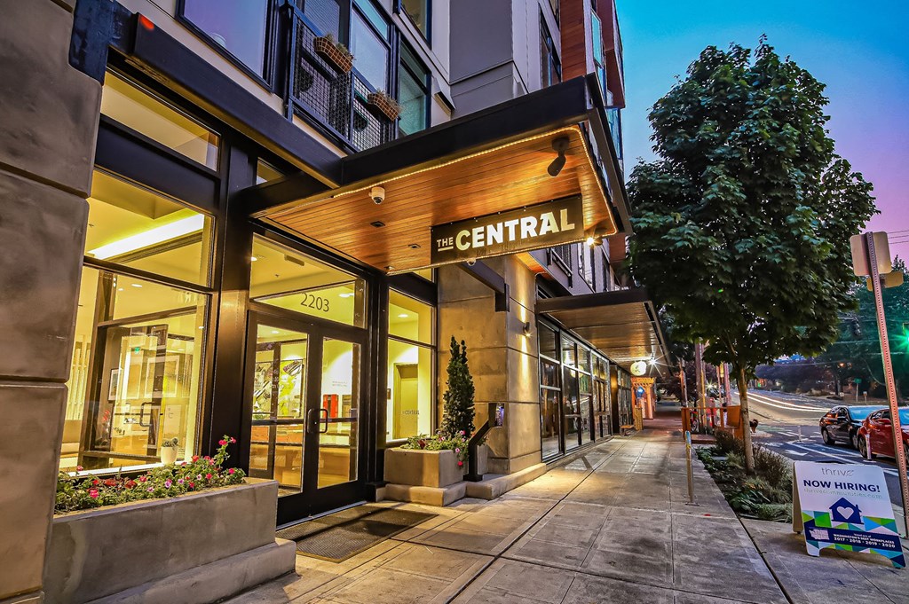 The front of a building with the word CENTRAL on it.