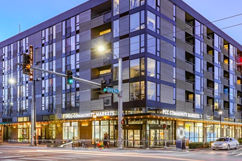 the building in which the hotel is located