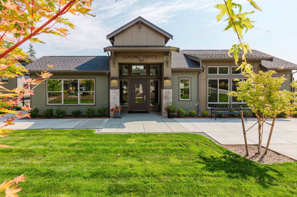 A building with a sign that says